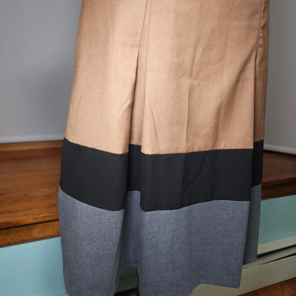 The Limited EUC Elegant Tan and Black Women's Skirt • Size XS - Picture 2 of 8